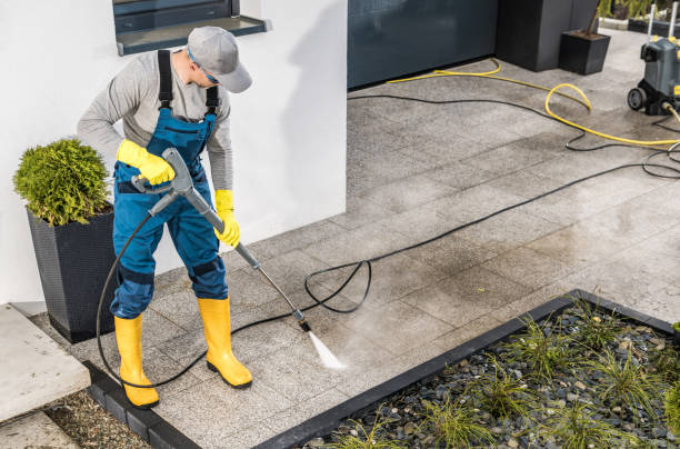 Best Commercial Pressure Washing  in Celebration, FL